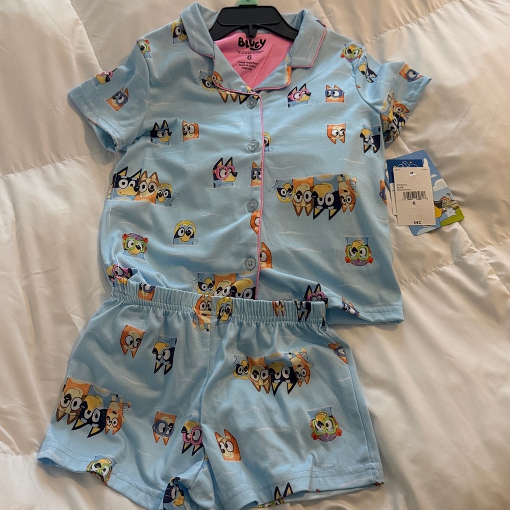 Bluey Kids Pajamas Set NWT Size 6